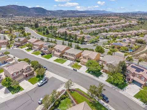 View/Area - 32992 Monte, Temecula, CA 92592 photo 2 of 10