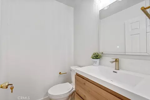 Bath - 32992 Monte, Temecula, CA 92592 photo 1 of 4