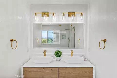 Bath - 32992 Monte, Temecula, CA 92592 photo 7 of 7