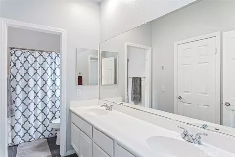 Bath - 45810 Corte Carmello, Temecula, CA 92592 photo 5 of 5