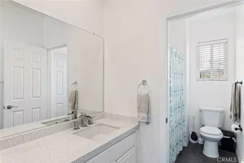 Bath - 45810 Corte Carmello, Temecula, CA 92592 photo 5 of 6