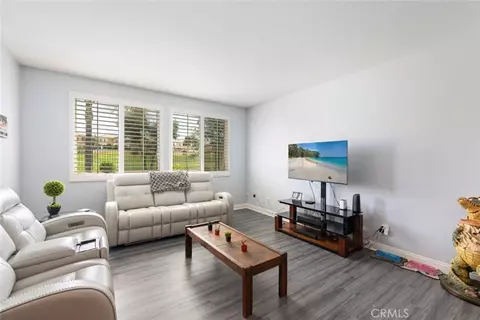 Living - 45810 Corte Carmello, Temecula, CA 92592 photo 2 of 3