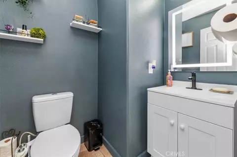 Bath - 45308 Escalon, Temecula, CA 92592 photo 1 of 4