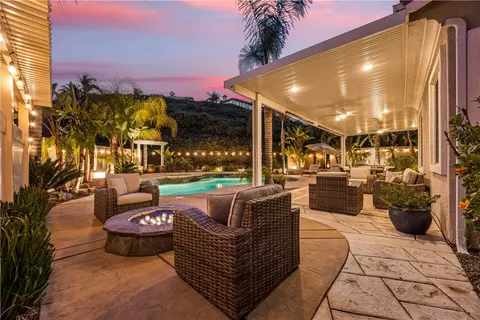37701 Oxford Dr, Murrieta, CA 92562