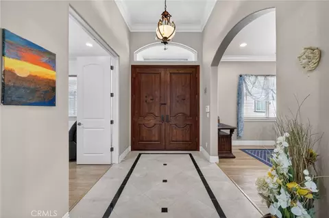 Entry Way - 32905 Avenida Lestonnac, Temecula, CA 92592 photo 2 of 5