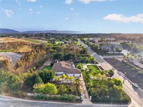 View/Area - 32905 Avenida Lestonnac, Temecula, CA 92592 photo 3 of 6