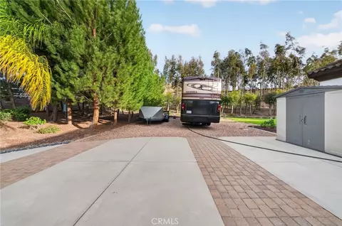 Exterior - 32905 Avenida Lestonnac, Temecula, CA 92592 photo 4 of 8