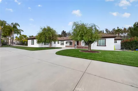 Exterior - 32905 Avenida Lestonnac, Temecula, CA 92592 photo 8 of 8