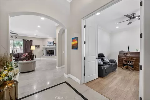 Entry Way - 32905 Avenida Lestonnac, Temecula, CA 92592 photo 5 of 5
