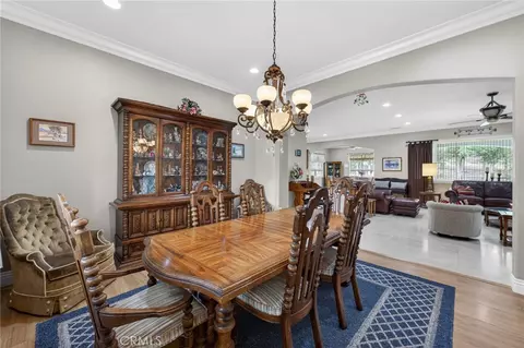 Dining - 32905 Avenida Lestonnac, Temecula, CA 92592 photo 2 of 2