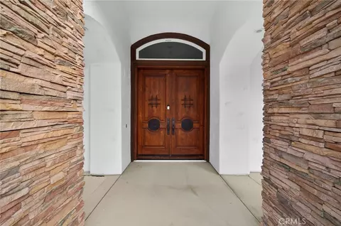 Entry Way - 32905 Avenida Lestonnac, Temecula, CA 92592 photo 1 of 5
