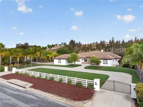 32905 Avenida Lestonnac, Temecula, CA 92592