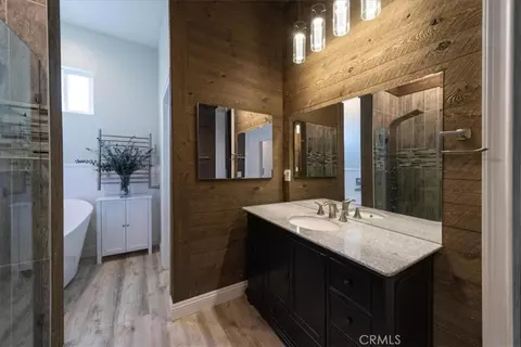 Bath - 32700 Cox, Menifee, CA 92584 photo 2 of 7