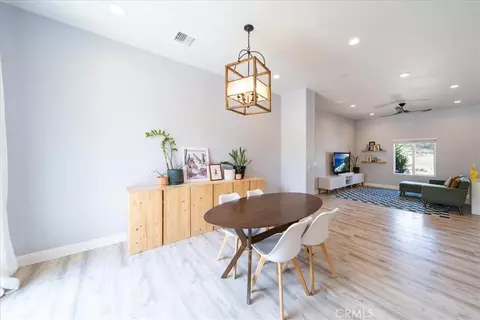Dining - 32700 Cox, Menifee, CA 92584 photo 2 of 3