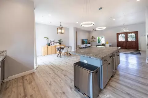 Entry Way - 32700 Cox, Menifee, CA 92584 photo 3 of 5