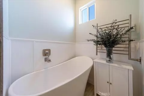 Bath - 32700 Cox, Menifee, CA 92584 photo 5 of 7