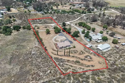 View/Area - 32700 Cox, Menifee, CA 92584 photo 3 of 8