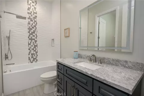 Bath - 40088 Walcott Ln, Temecula, CA 92591 photo 5 of 6
