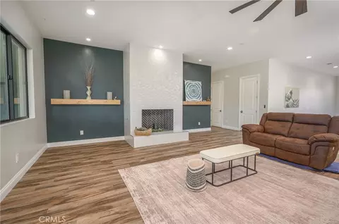 Living - 40088 Walcott Ln, Temecula, CA 92591 photo 2 of 2