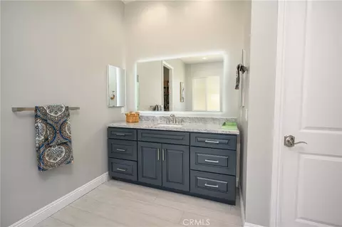 Bath - 40088 Walcott Ln, Temecula, CA 92591 photo 3 of 6