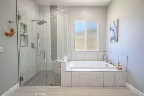 Bath - 40088 Walcott Ln, Temecula, CA 92591 photo 1 of 6
