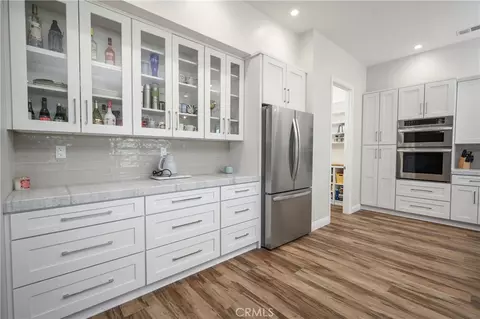 Kitchen - 40088 Walcott Ln, Temecula, CA 92591 photo 4 of 5