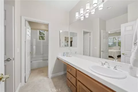 Bath - 3508 Vista Corona, Fallbrook, CA 92028 photo 2 of 5