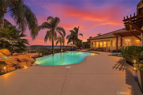 Exterior - 3508 Vista Corona, Fallbrook, CA 92028 photo 2 of 14