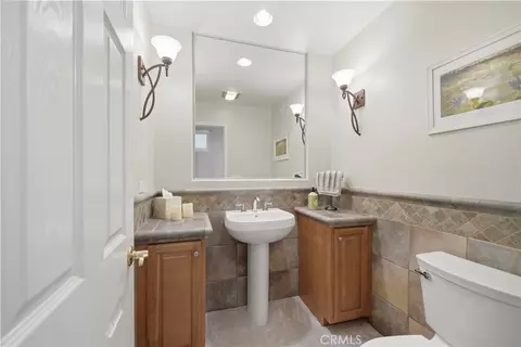 Bath - 3508 Vista Corona, Fallbrook, CA 92028 photo 3 of 5
