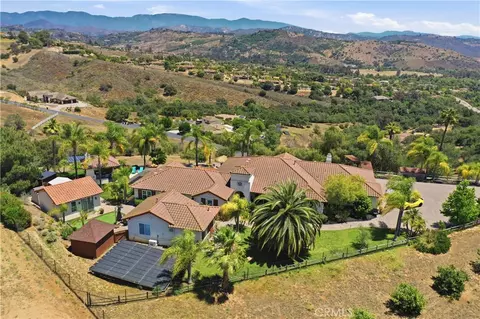 View/Area - 3508 Vista Corona, Fallbrook, CA 92028 photo 2 of 5
