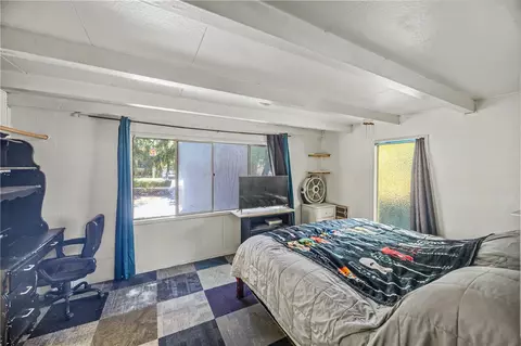 Bedroom - 14191 Bridge Ln, Lytle Creek, CA 92358 photo 2 of 4