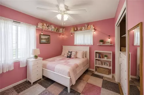 Bedroom - 14191 Bridge Ln, Lytle Creek, CA 92358 photo 3 of 4
