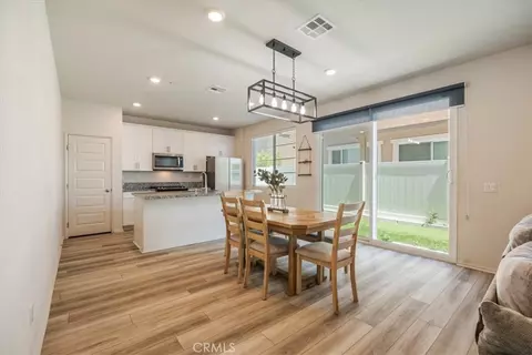Dining - 28175 Ashtree, Temecula, CA 92591 photo 1 of 1