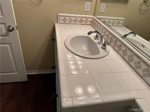 Bath - 45486 Olive Ct, Temecula, CA 92592 photo 5 of 6