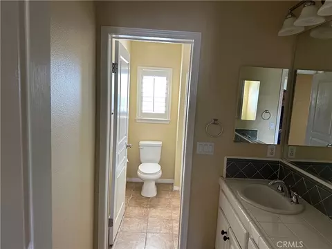 Bath - 45486 Olive Ct, Temecula, CA 92592 photo 4 of 6