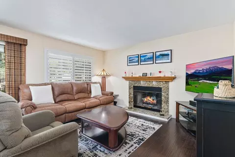 Living - 42939 Cala Rosso, Temecula, CA 92592 photo 3 of 3