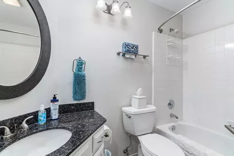 Bath - 42939 Cala Rosso, Temecula, CA 92592 photo 1 of 5