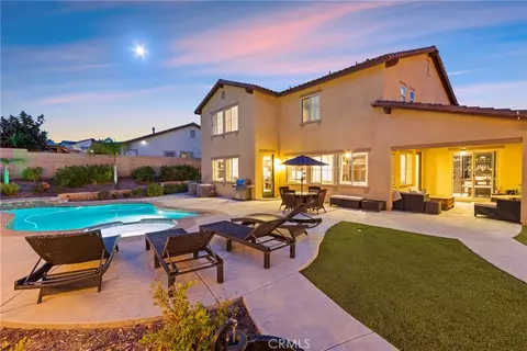 Exterior - 34502 Serdonis St, Temecula, CA 92592 photo 2 of 12