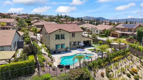 View/Area - 34502 Serdonis St, Temecula, CA 92592 photo 6 of 10