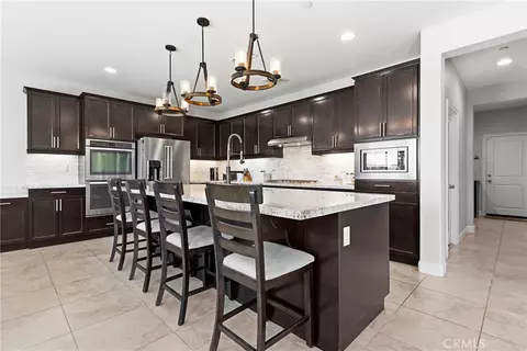 Kitchen - 34502 Serdonis St, Temecula, CA 92592 photo 4 of 5