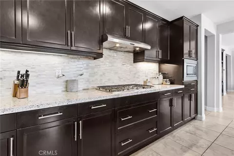 Kitchen - 34502 Serdonis St, Temecula, CA 92592 photo 5 of 5