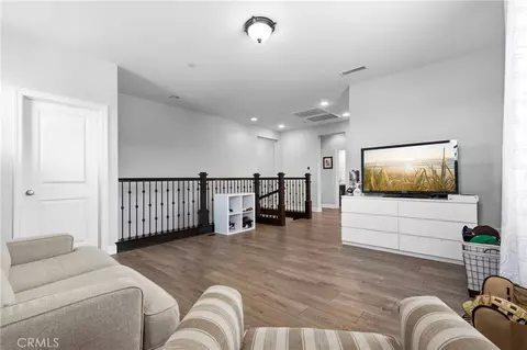 Entry Way - 34502 Serdonis St, Temecula, CA 92592 photo 4 of 5