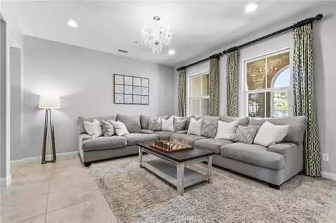 Living - 34502 Serdonis St, Temecula, CA 92592 photo 2 of 4
