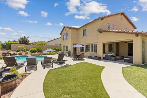 Exterior - 34502 Serdonis St, Temecula, CA 92592 photo 8 of 12