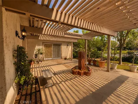 Exterior - 1506 Crestview Rd, Redlands, CA 92374 photo 5 of 11