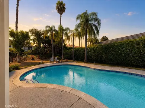 Exterior - 1506 Crestview Rd, Redlands, CA 92374 photo 7 of 11