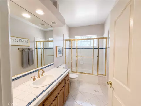 Bath - 1506 Crestview Rd, Redlands, CA 92374 photo 2 of 5