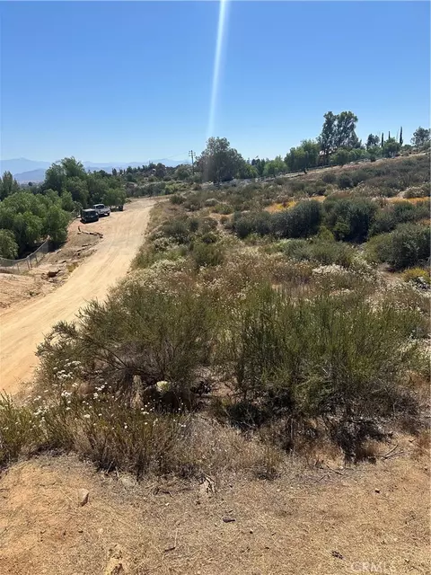 1 Carol, Menifee, CA 92584