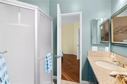 Bath - 7382 Park View Ct #139, Santee, CA 92071 photo 3 of 3