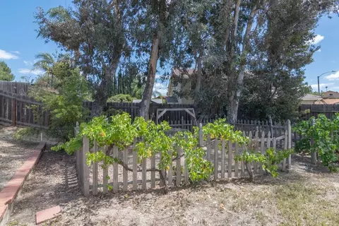 Exterior - 41760 Bargil Ct, Temecula, CA 92591 photo 5 of 11
